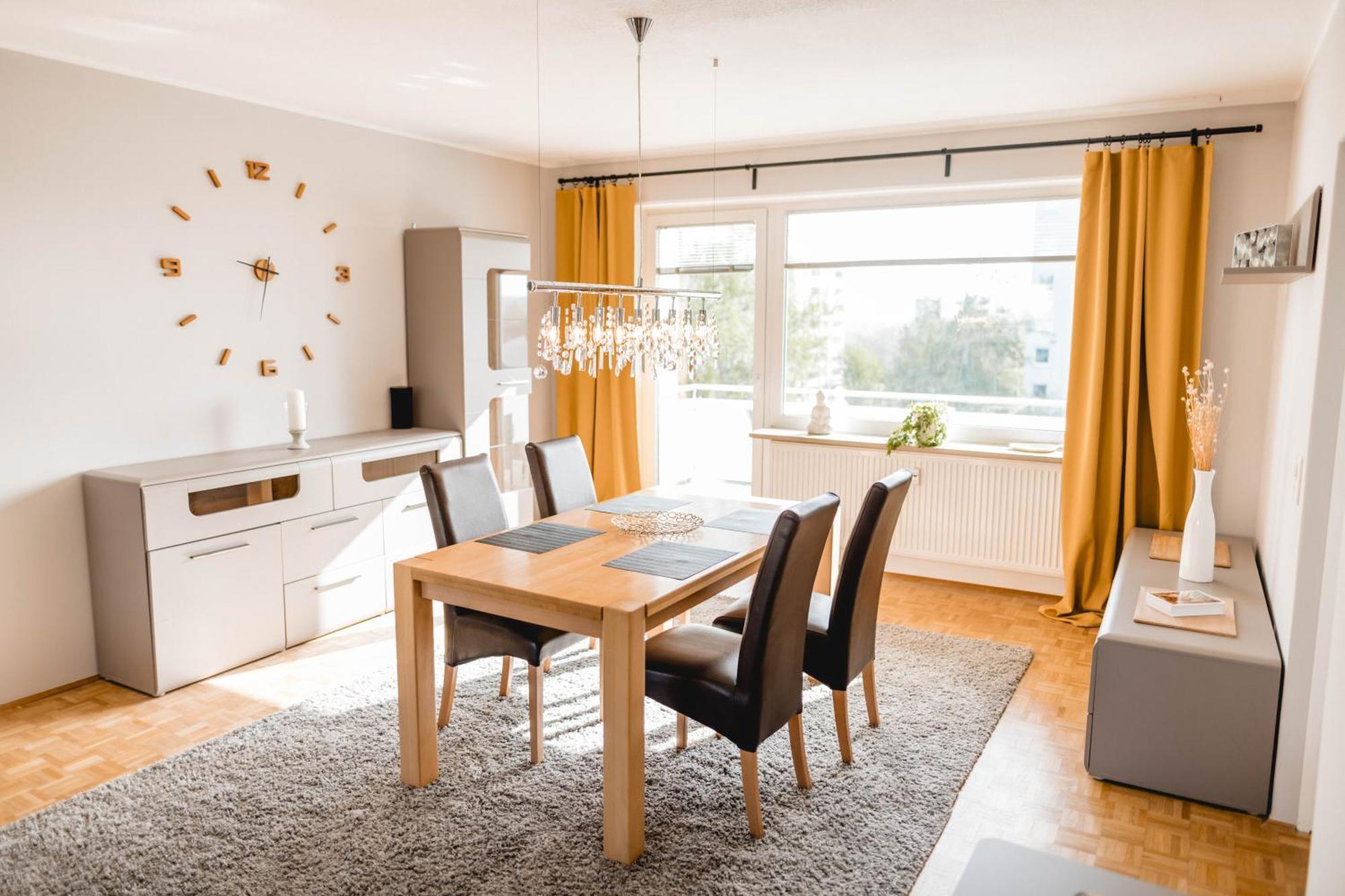 Me Homes - Grosse Moderne Designer-Wohnung Fuer Urlaub Und Business - Mit Kueche, Buero, Balkon Und 2 Parkplaetzen Bayreuth Extérieur photo